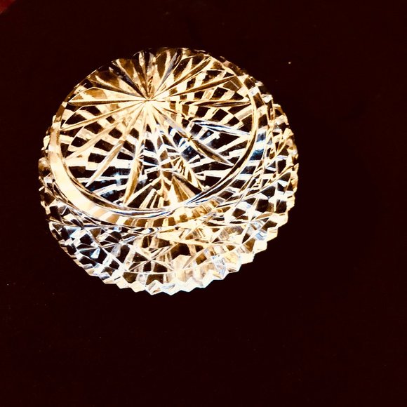HOLD**WATERFORD CRYSTAL DIAMOND SHAPED PAPERWEIGHT - Picture 2 of 5